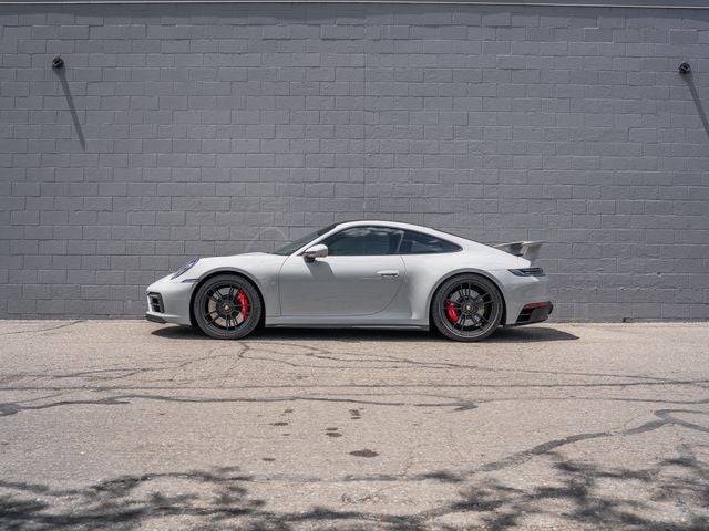 2023 Porsche 911 Carrera 4 GTS
