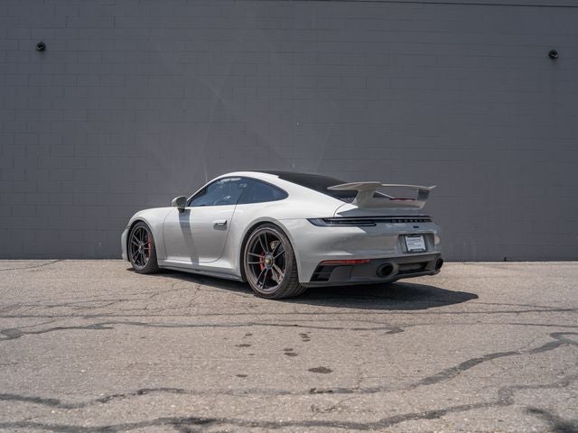 2023 Porsche 911 Carrera 4 GTS