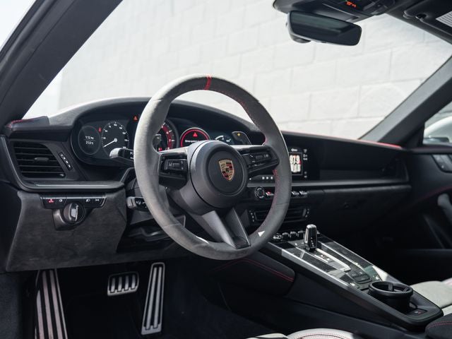 2023 Porsche 911 Carrera 4 GTS