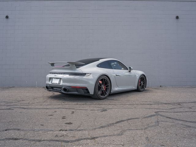 2023 Porsche 911 Carrera 4 GTS