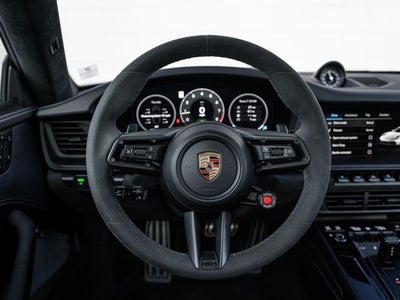 2025 Porsche 911 Carrera 4 GTS