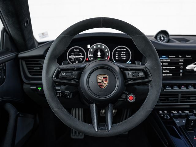 2025 Porsche 911 Carrera 4 GTS