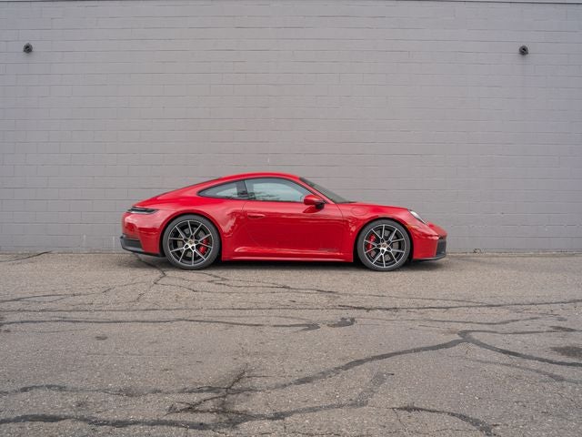 2025 Porsche 911 Carrera GTS