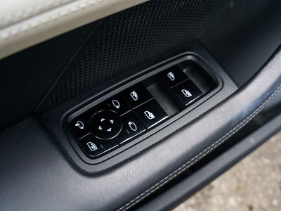 2020 Porsche Taycan Turbo