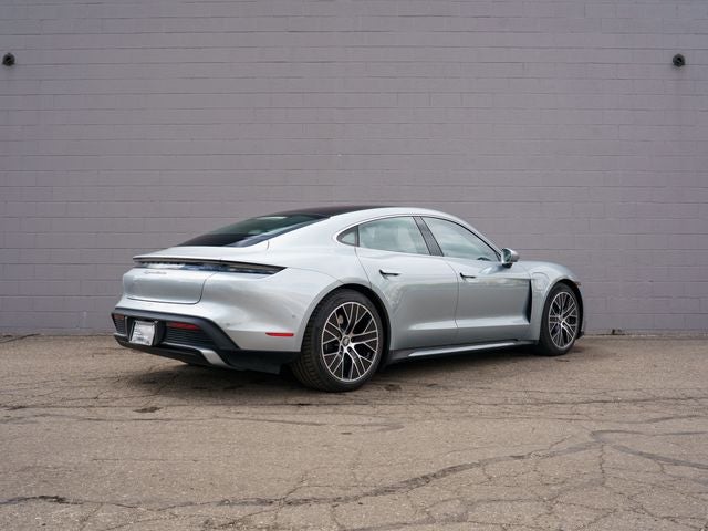 2020 Porsche Taycan Turbo