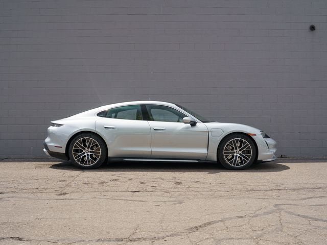 2020 Porsche Taycan Turbo