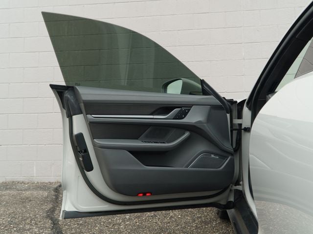 2022 Porsche Taycan Turbo S