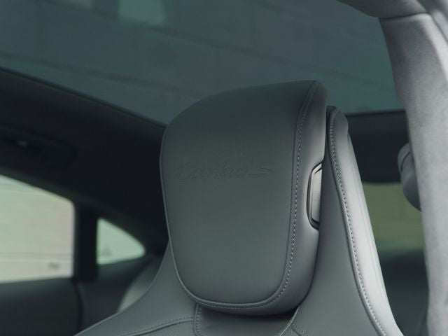 2022 Porsche Taycan Turbo S