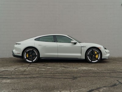 2022 Porsche Taycan Turbo S