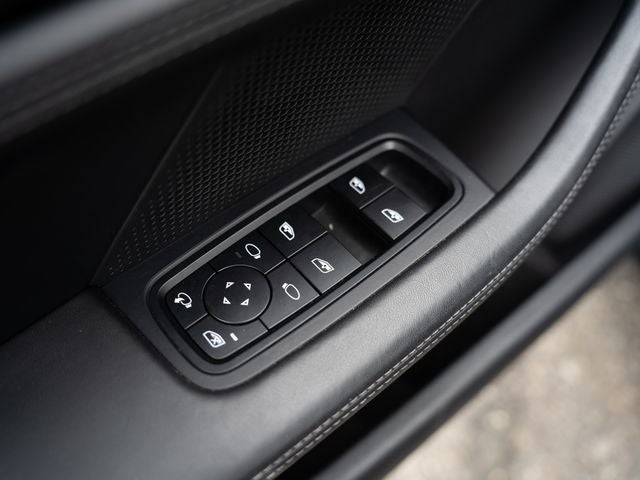 2022 Porsche Taycan GTS