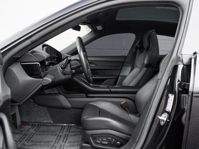 2022 Porsche Taycan GTS