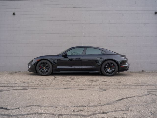 2022 Porsche Taycan GTS