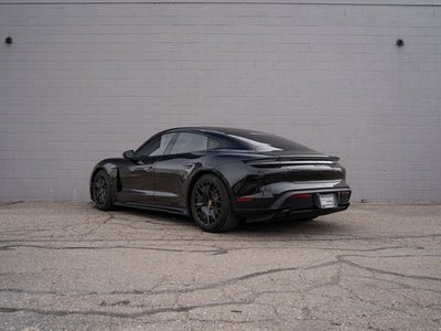 2022 Porsche Taycan GTS