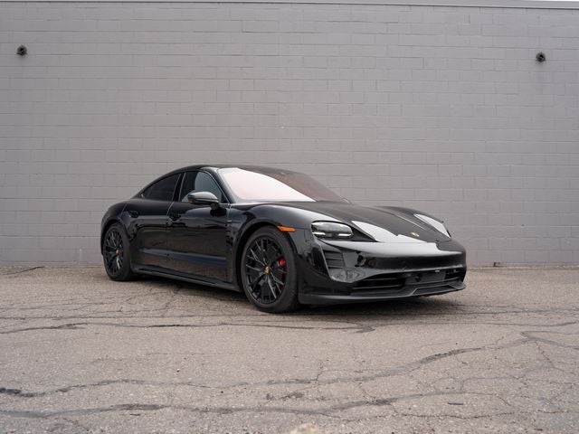 2022 Porsche Taycan GTS