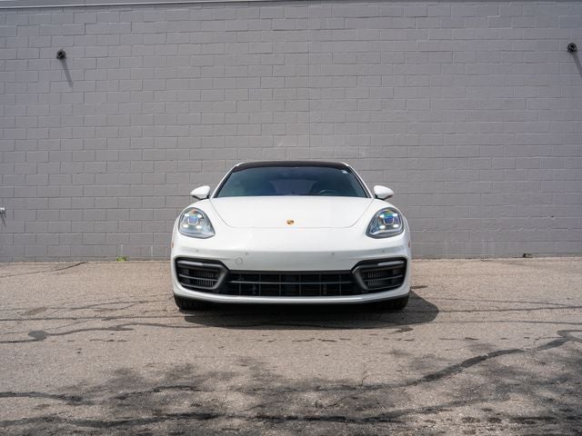 2022 Porsche Panamera 4