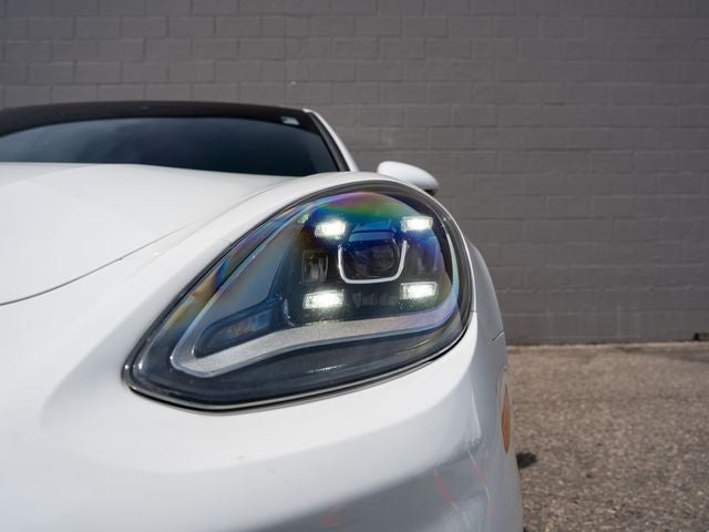 2022 Porsche Panamera 4