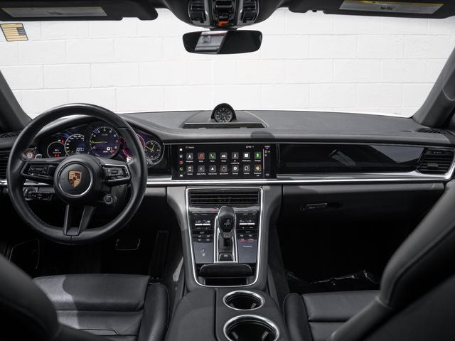 2022 Porsche Panamera 4