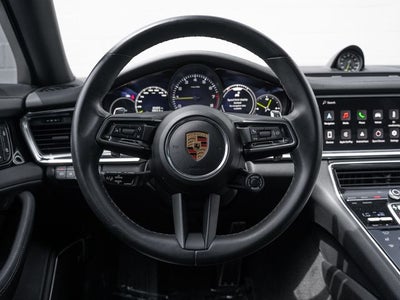 2022 Porsche Panamera 4