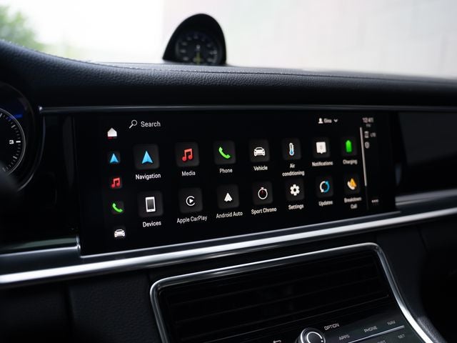 2022 Porsche Panamera 4