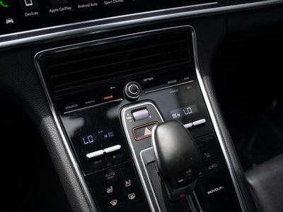 2022 Porsche Panamera 4