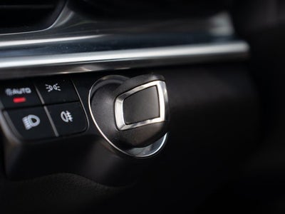 2022 Porsche Panamera 4