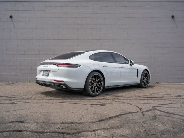 2022 Porsche Panamera 4
