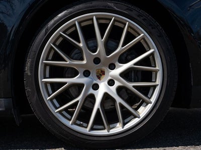 2020 Porsche Panamera 4