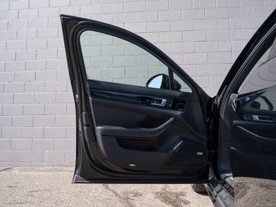 2020 Porsche Panamera 4