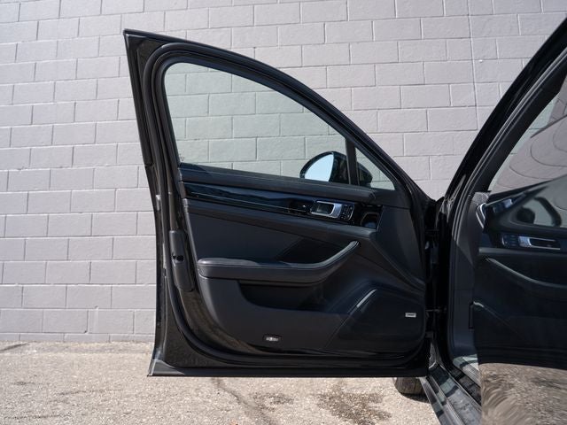 2020 Porsche Panamera 4