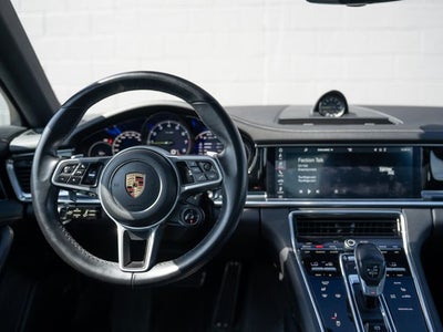 2020 Porsche Panamera 4