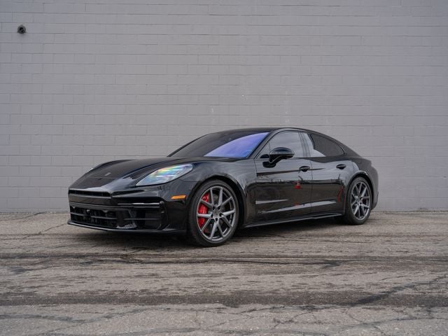 2026 Porsche Panamera Turbo