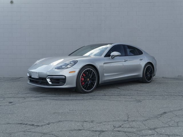 2022 Porsche Panamera GTS