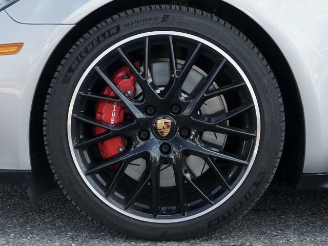 2022 Porsche Panamera GTS