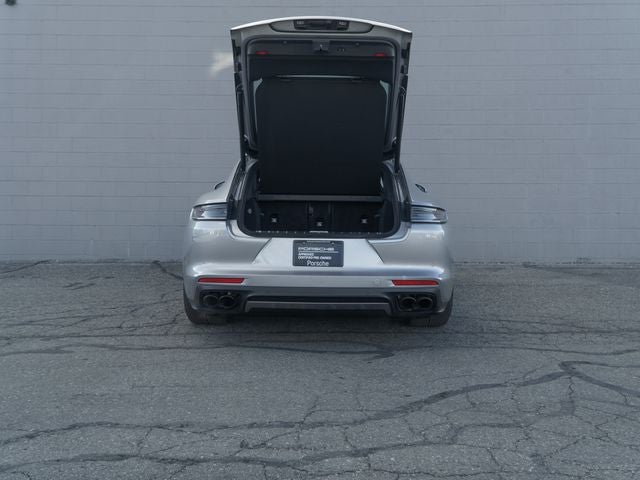 2022 Porsche Panamera GTS