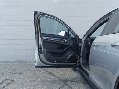 2022 Porsche Panamera GTS