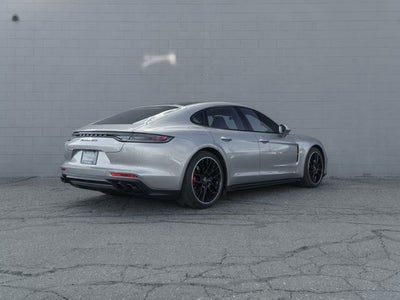 2022 Porsche Panamera GTS