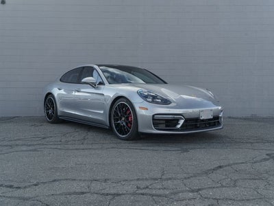 2022 Porsche Panamera GTS