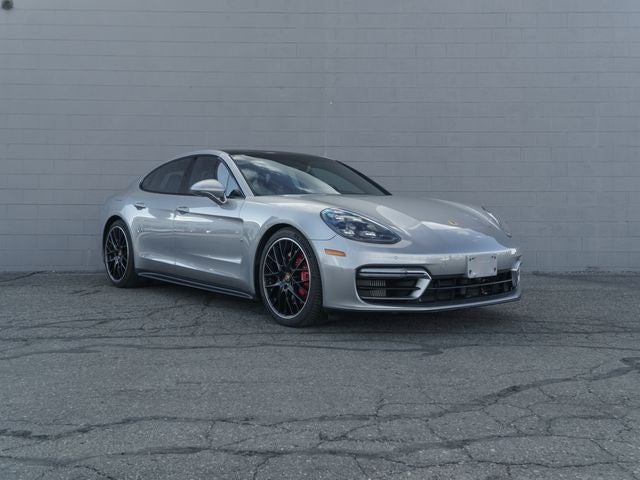 2022 Porsche Panamera GTS