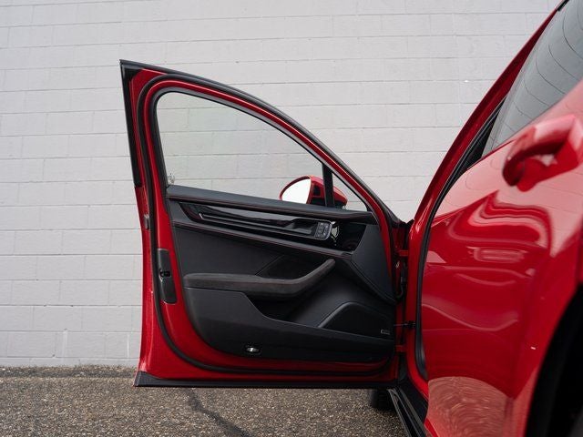 2025 Porsche Panamera GTS