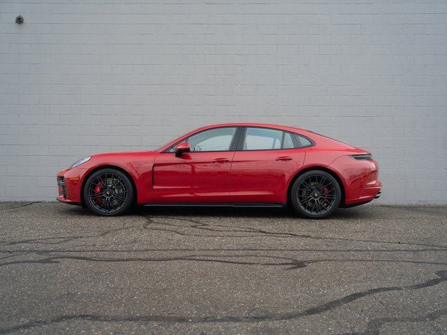 2025 Porsche Panamera GTS
