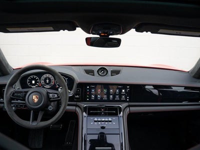 2025 Porsche Panamera GTS