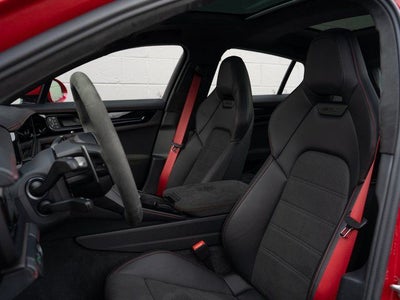 2025 Porsche Panamera GTS