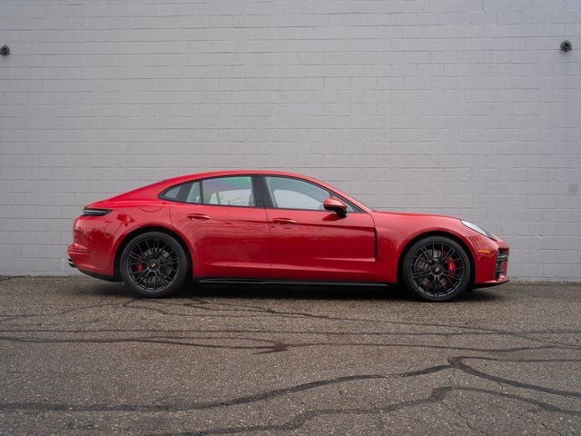 2025 Porsche Panamera GTS