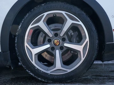 2023 Porsche Taycan 4