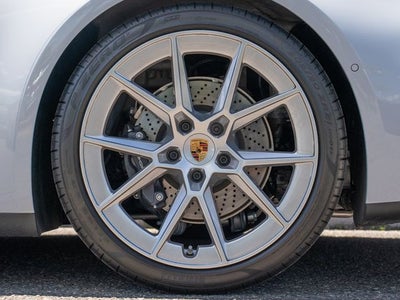 2025 Porsche 911 Carrera