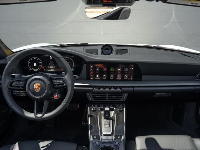 2025 Porsche 911 Carrera