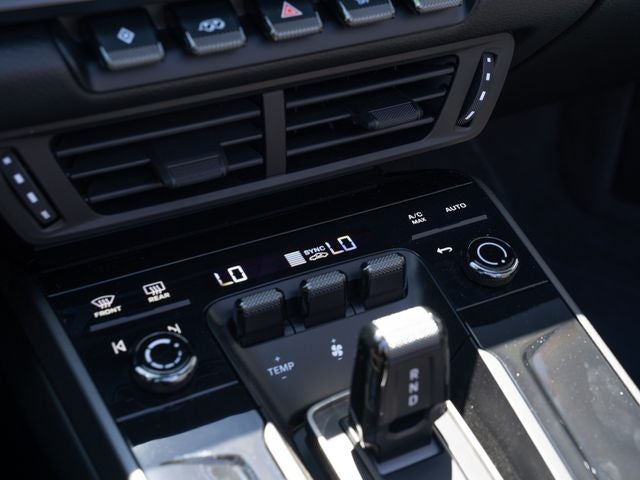 2025 Porsche 911 Carrera