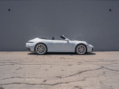 2025 Porsche 911 Carrera