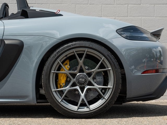 2025 Porsche 718 Spyder RS