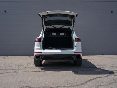 2017 Porsche Cayenne Platinum Edition